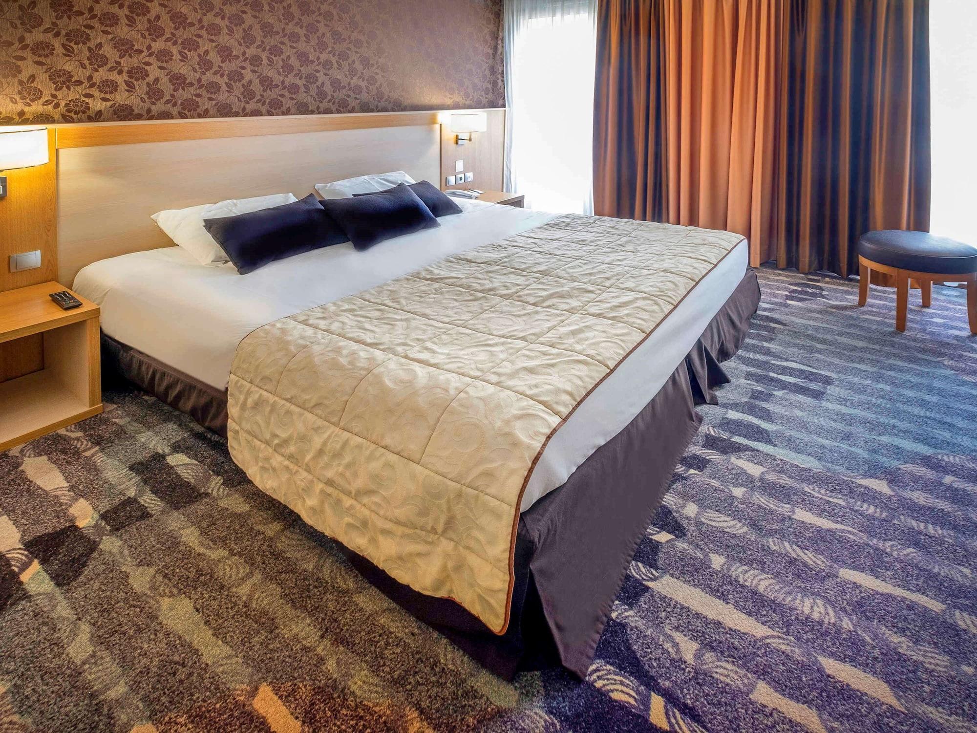 Mercure Rouen Centre Champ De Mars Ngoại thất bức ảnh